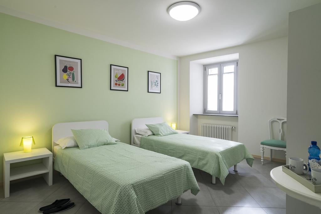 Chery Bed & Breakfast Riva San Vitale Zimmer foto